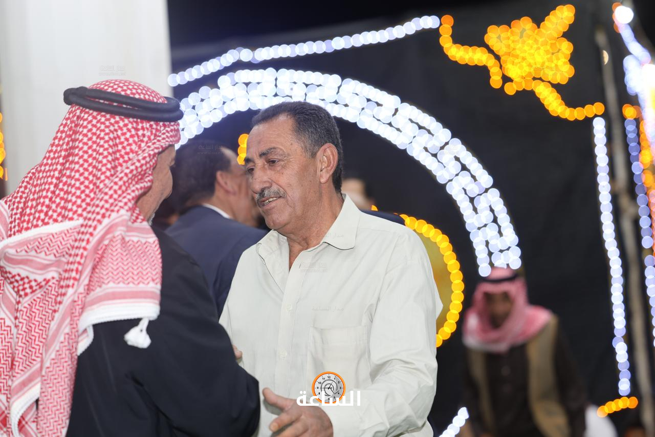 Madar Al-Saa Images 0.15676687005729228