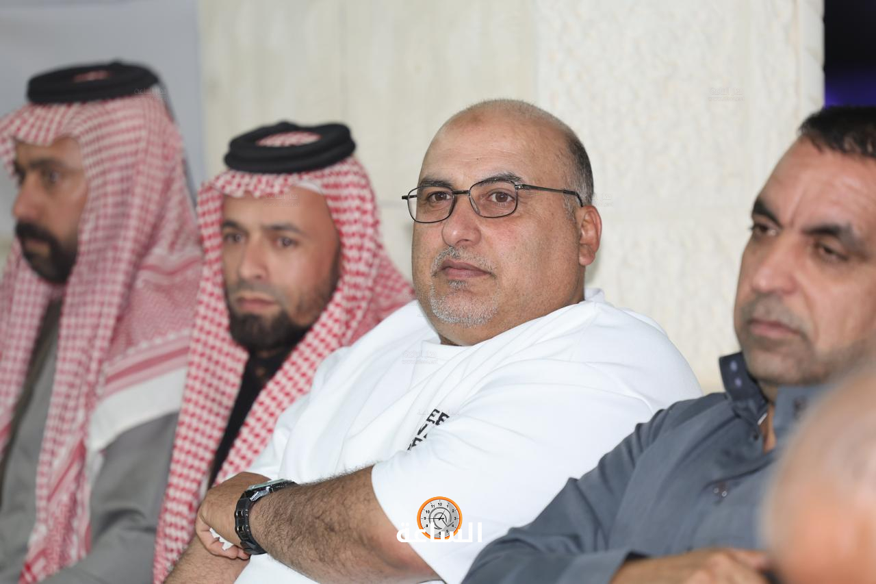 Madar Al-Saa Images 0.30037569558123667