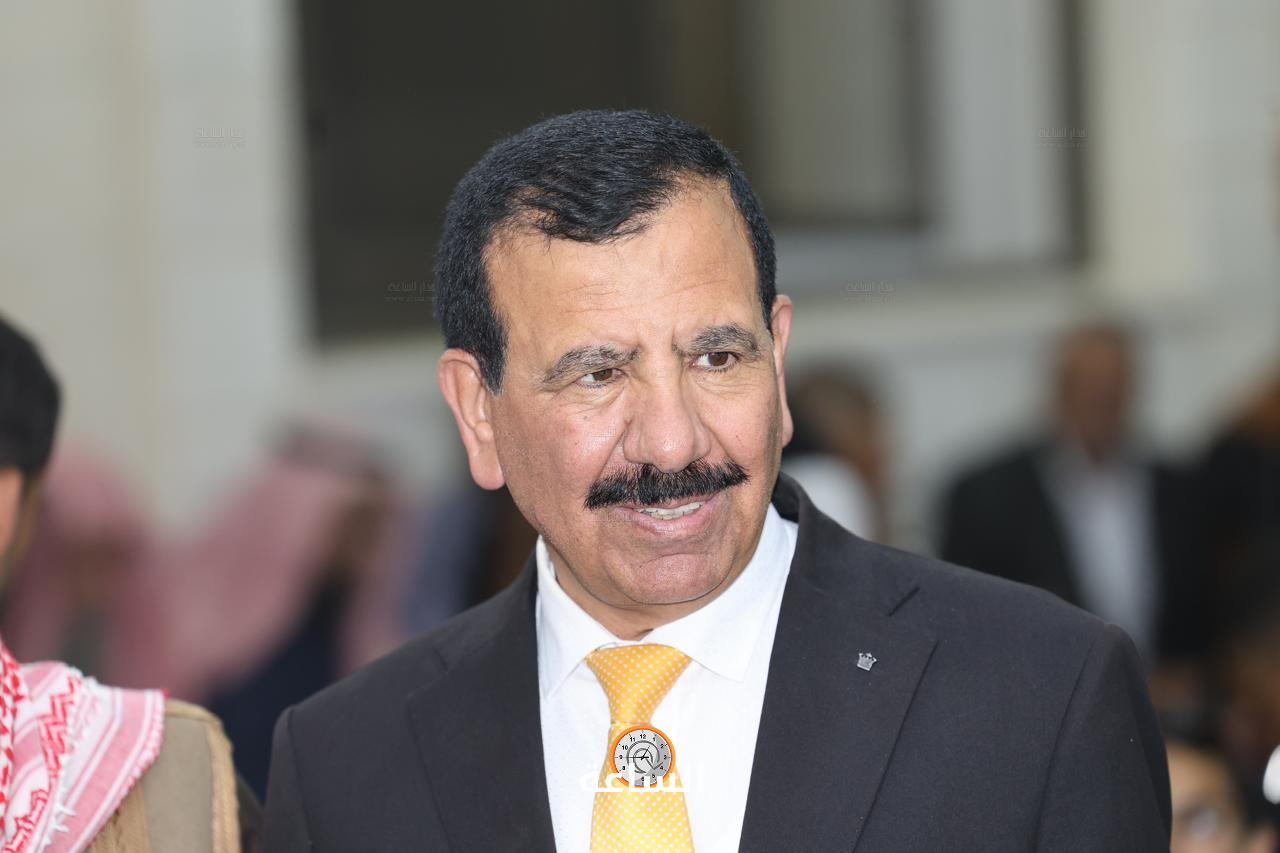 Madar Al-Saa Images 0.47147311867393116