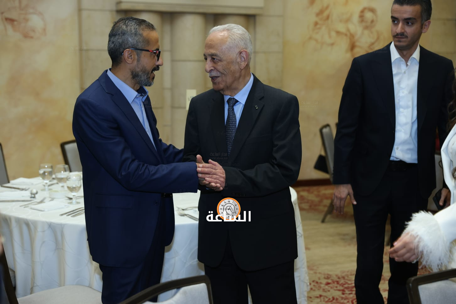 Madar Al-Saa Images 0.5513321476127612