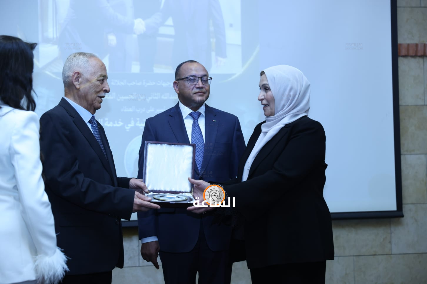 Madar Al-Saa Images 0.3956442914737386