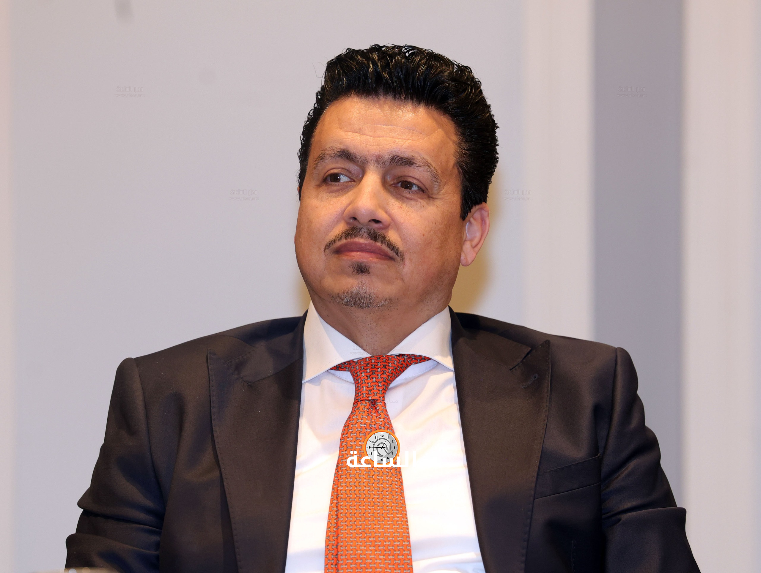 Madar Al-Saa Images 0.8385215144188519
