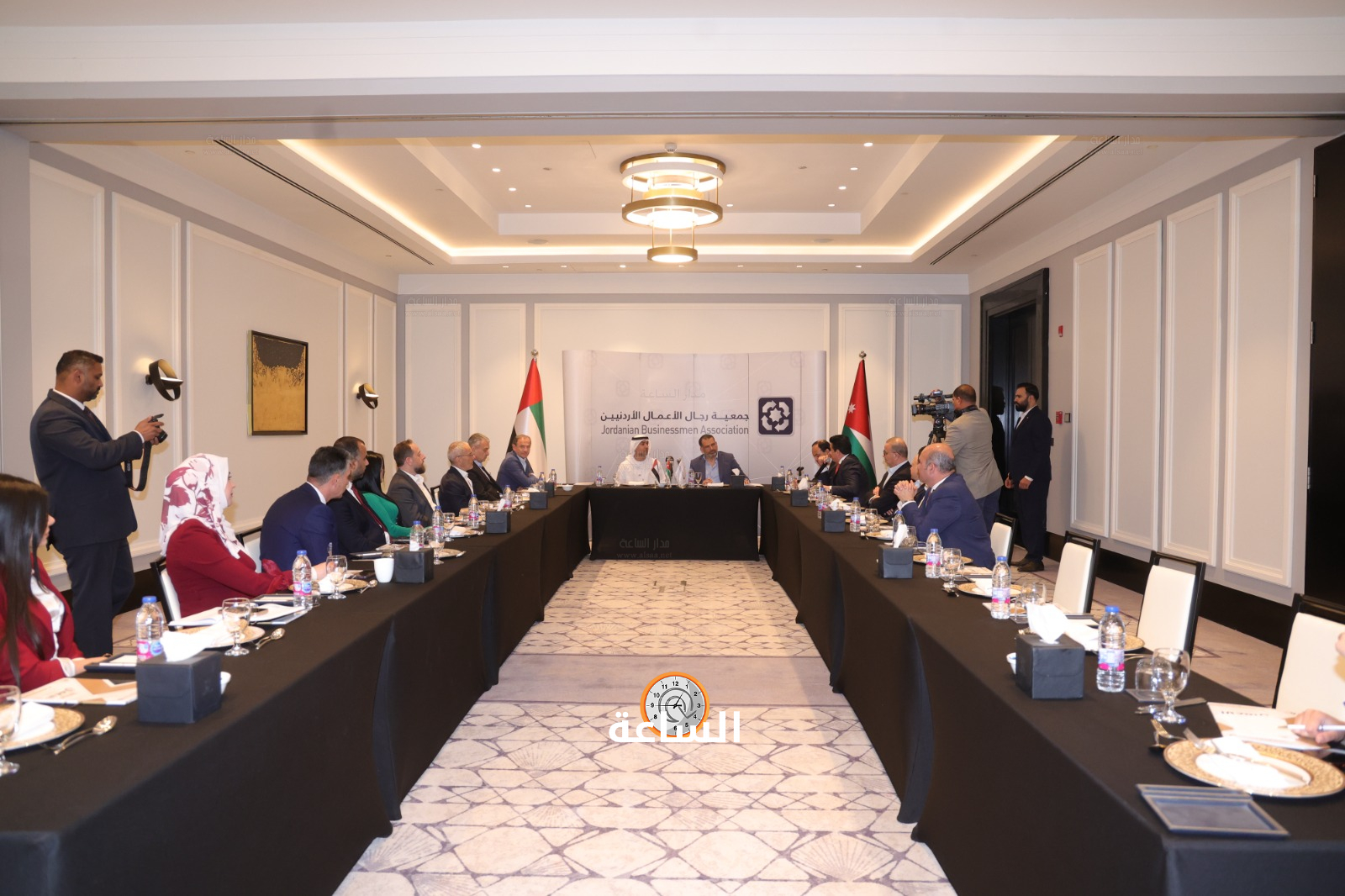 Madar Al-Saa Images 0.44669414385355544