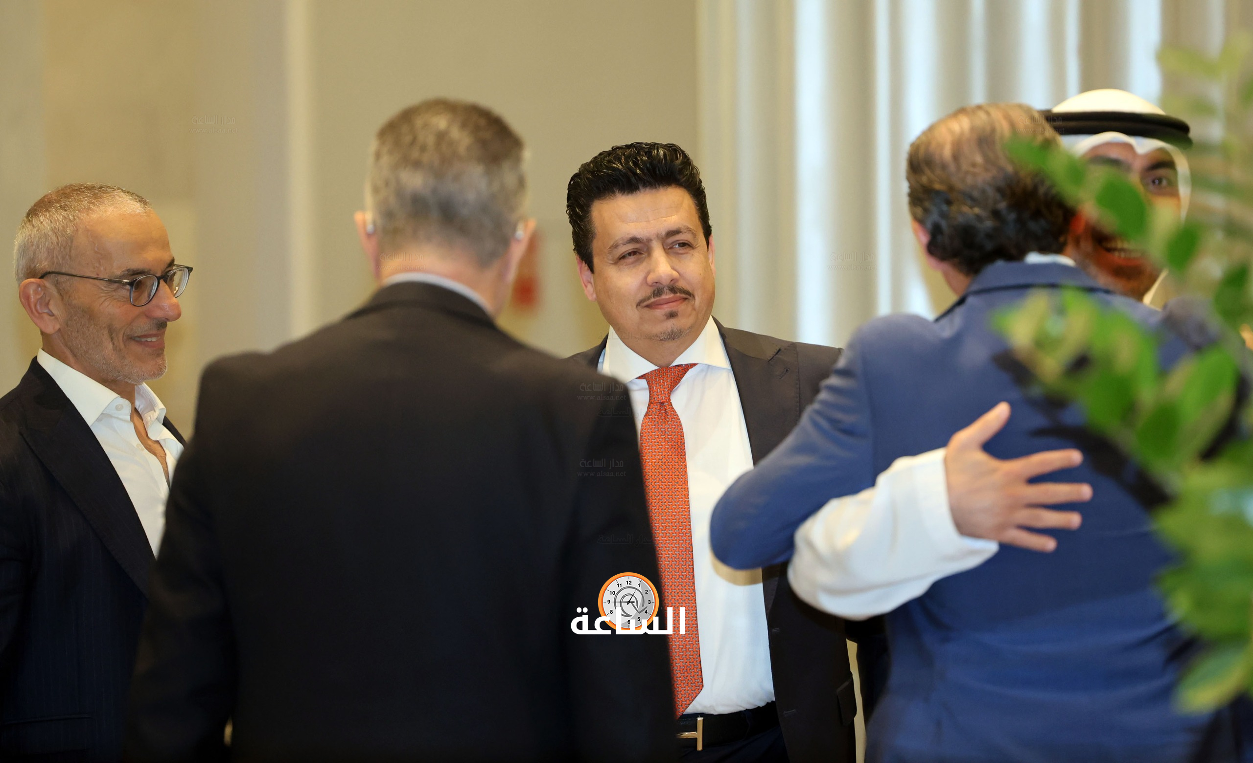 Madar Al-Saa Images 0.2326556182023226