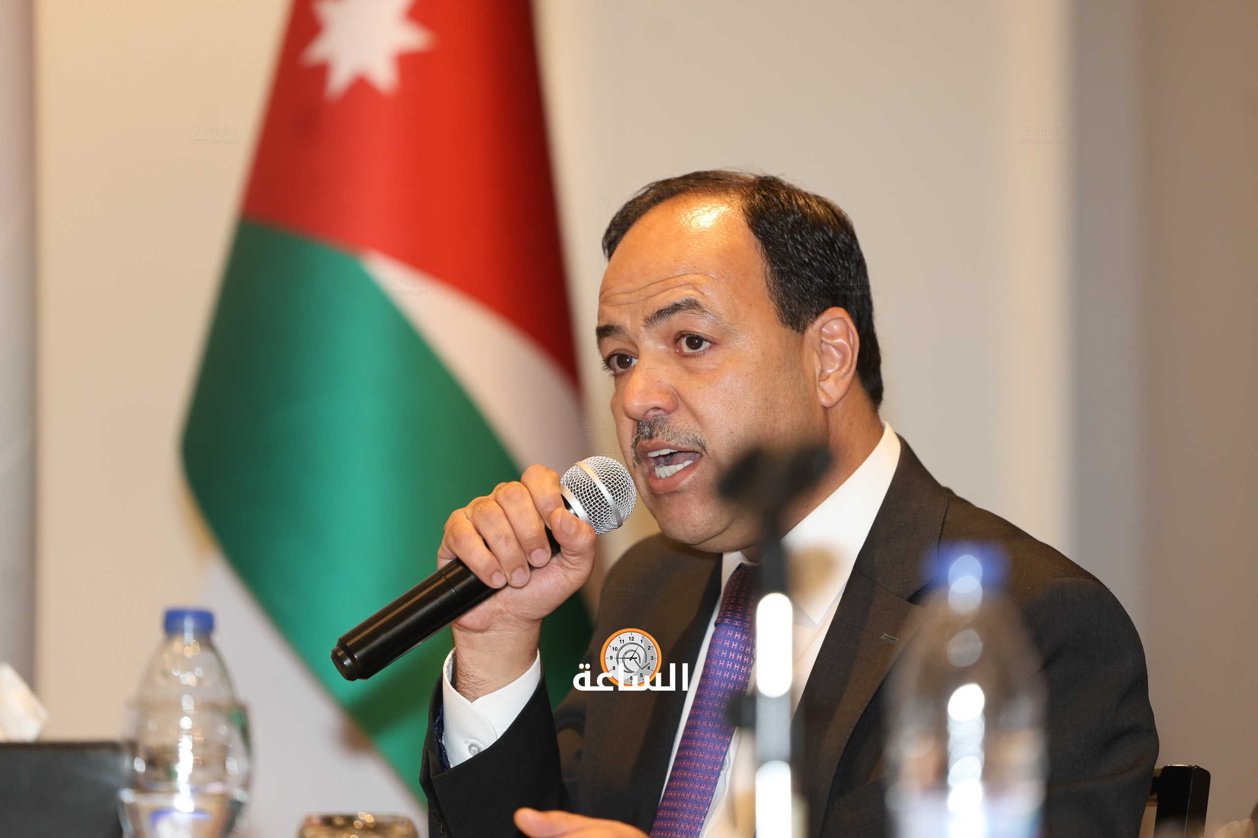 Madar Al-Saa Images 0.0028199244174127447