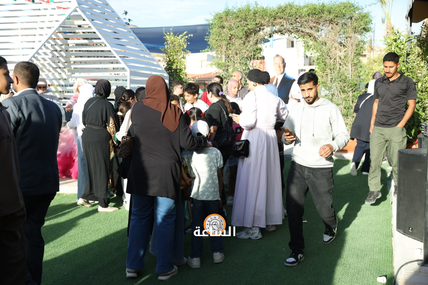 Madar Al-Saa Images 0.09830965074462072