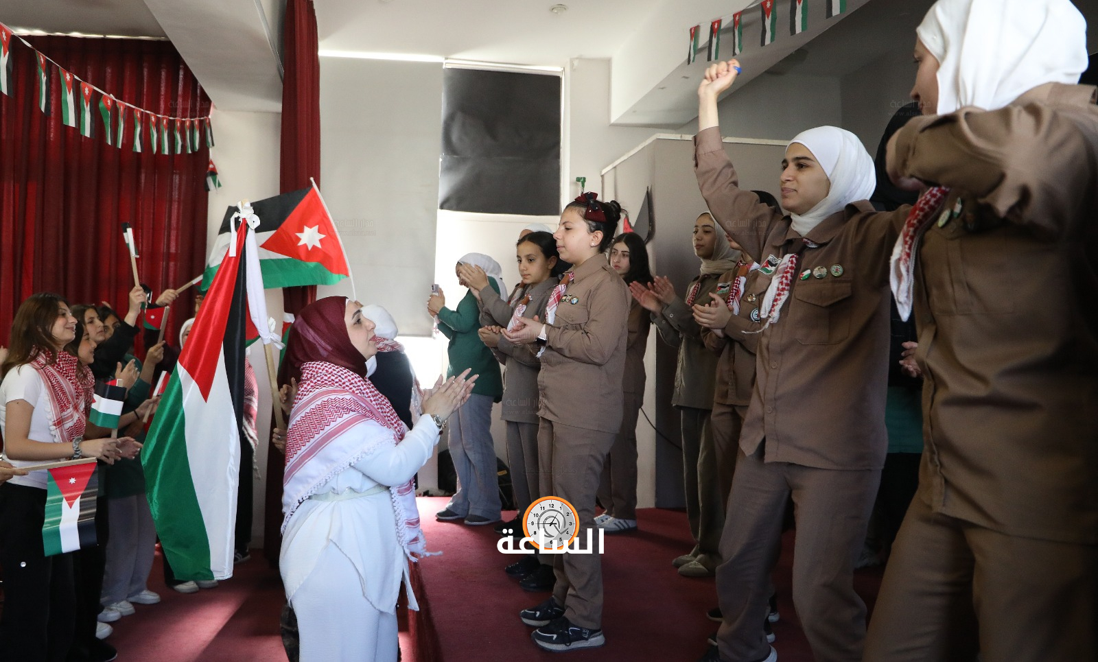Madar Al-Saa Images 0.6226068636070559