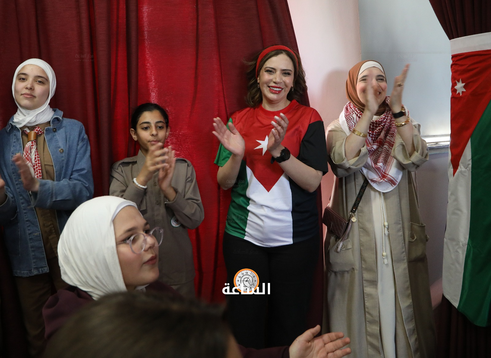 Madar Al-Saa Images 0.8789100591456956