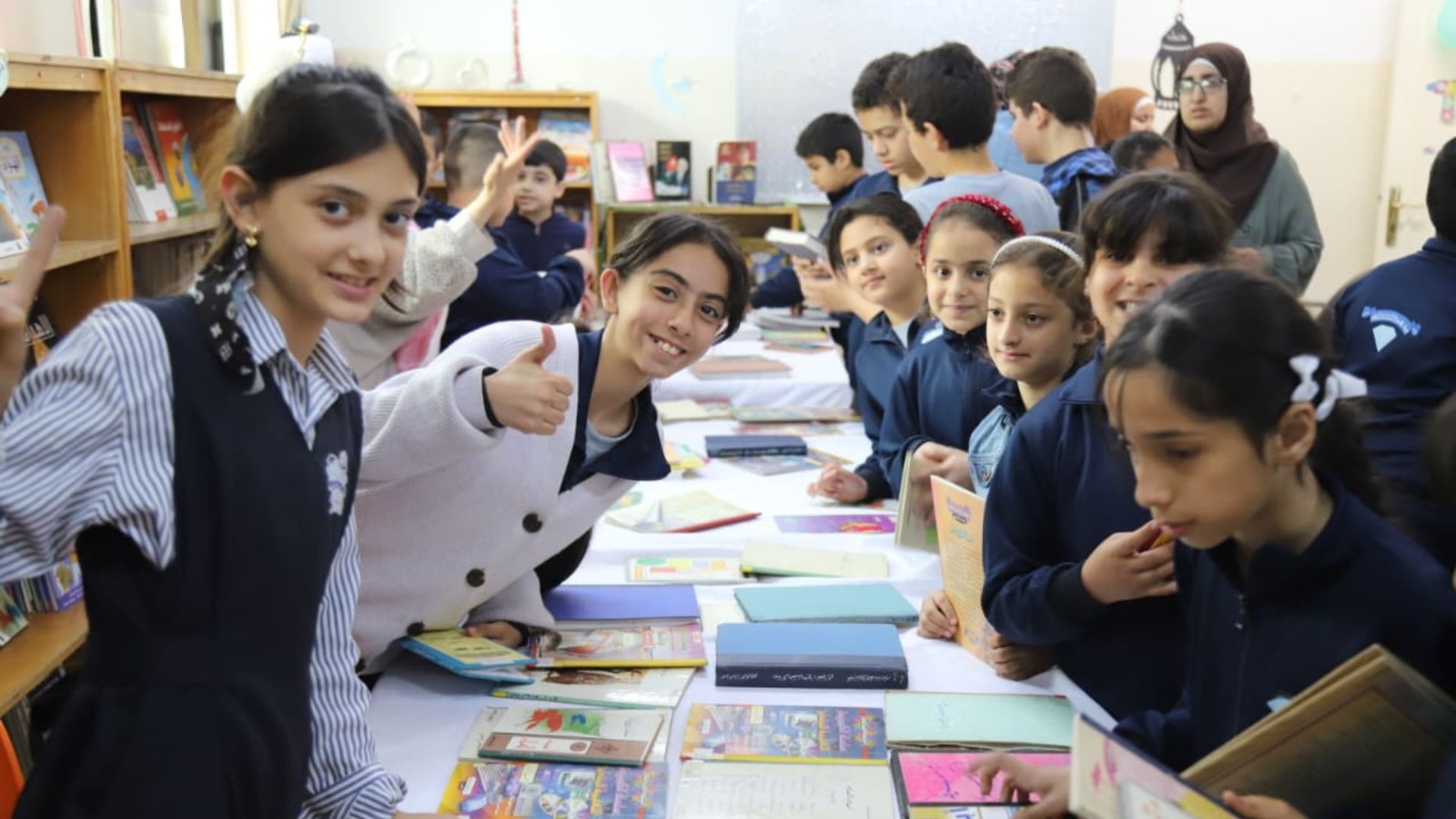 Madar Al-Saa Images 0.7892599325535493
