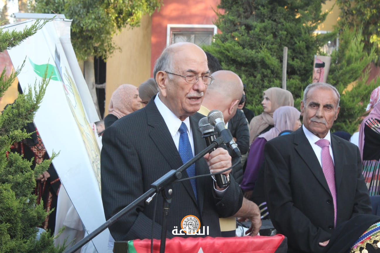 Madar Al-Saa Images 0.4971633186923977