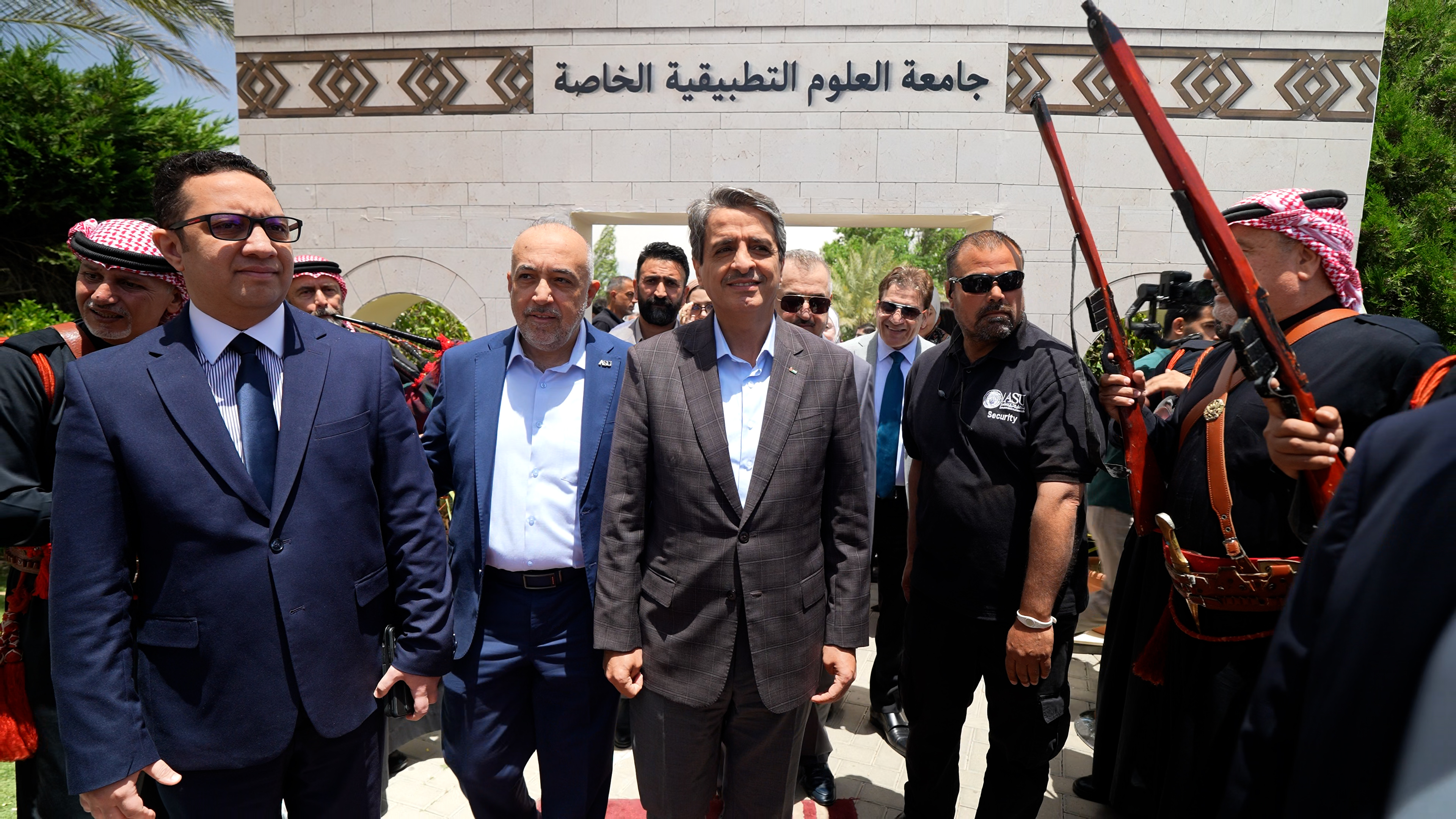 Madar Al-Saa Images 0.5109514567054354