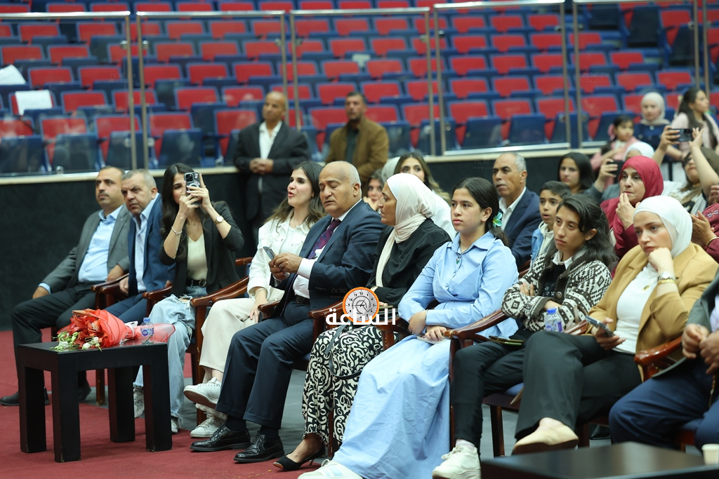 Madar Al-Saa Images 0.9347767661463636