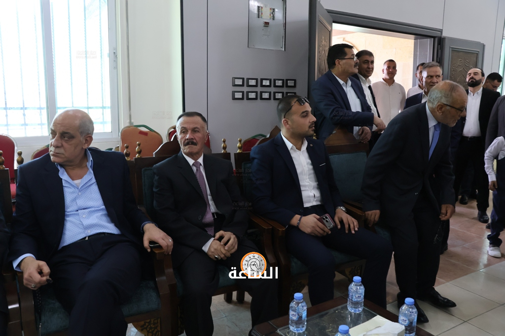 Madar Al-Saa Images 0.7718646443874884
