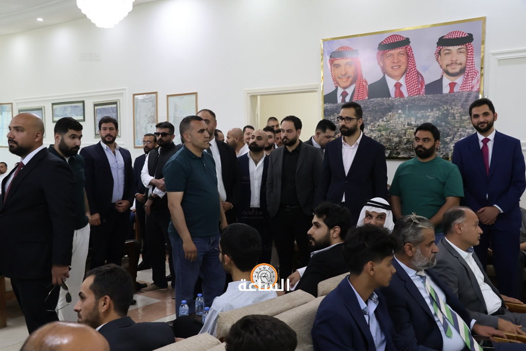Madar Al-Saa Images 0.8691306117593408