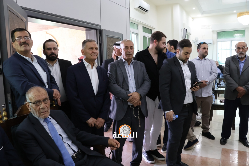 Madar Al-Saa Images 0.7251729563441819