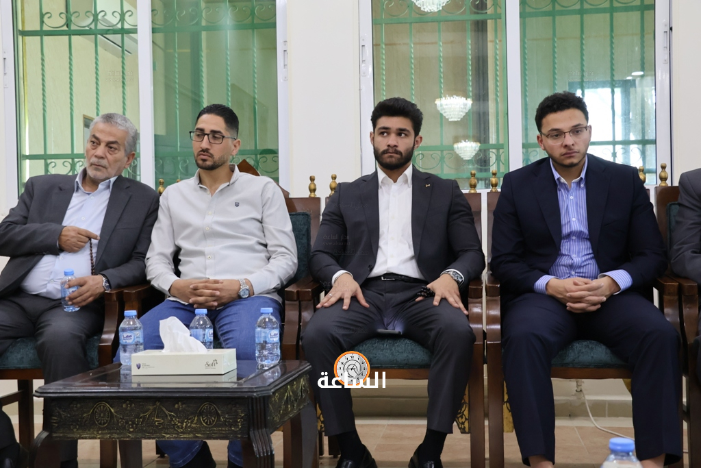 Madar Al-Saa Images 0.5008746340138004