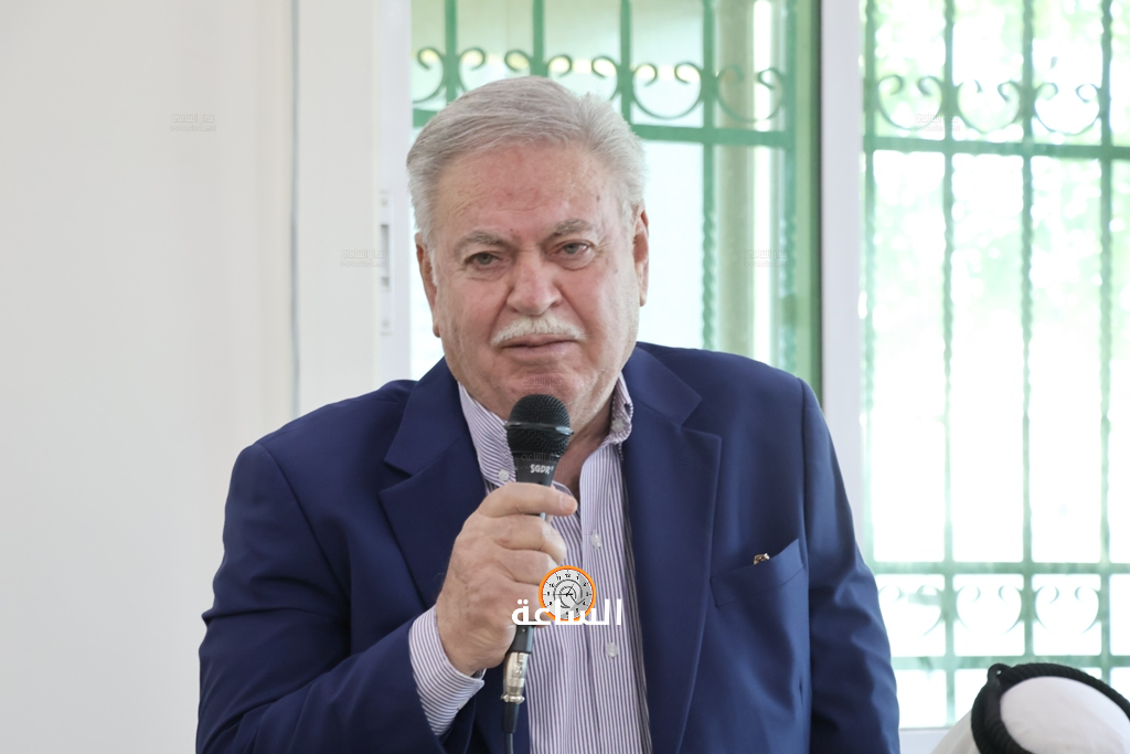 Madar Al-Saa Images 0.44350643595819206