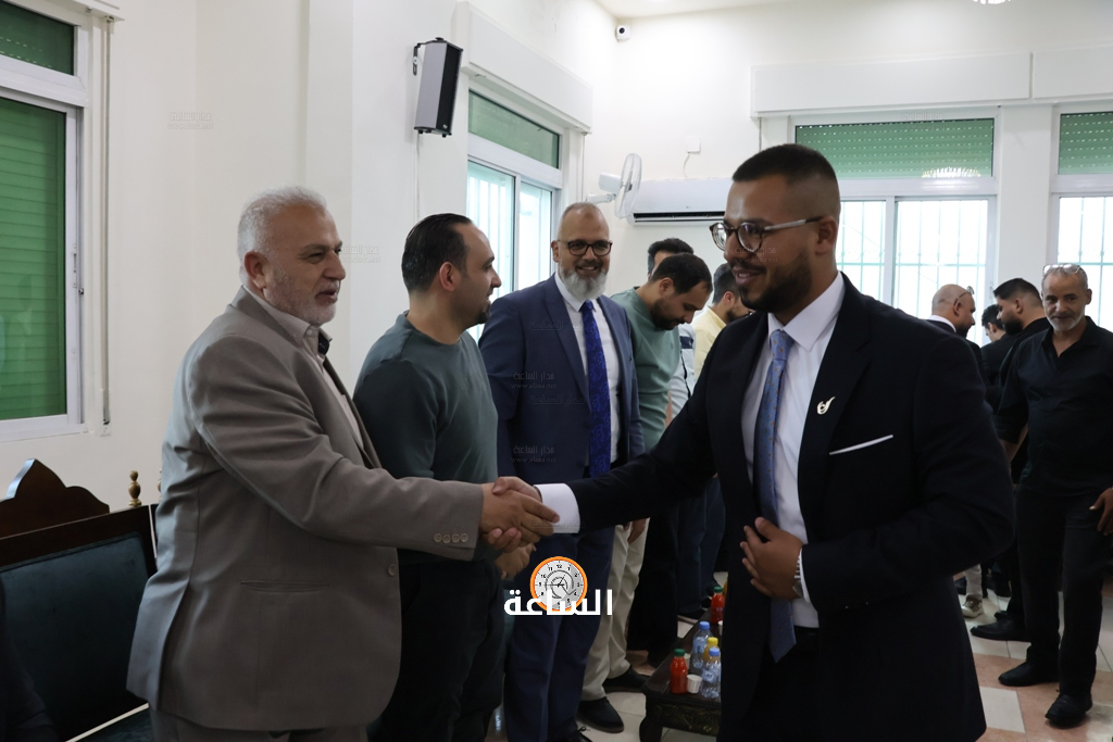 Madar Al-Saa Images 0.47474969830824465