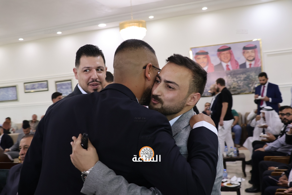 Madar Al-Saa Images 0.5734690797375113
