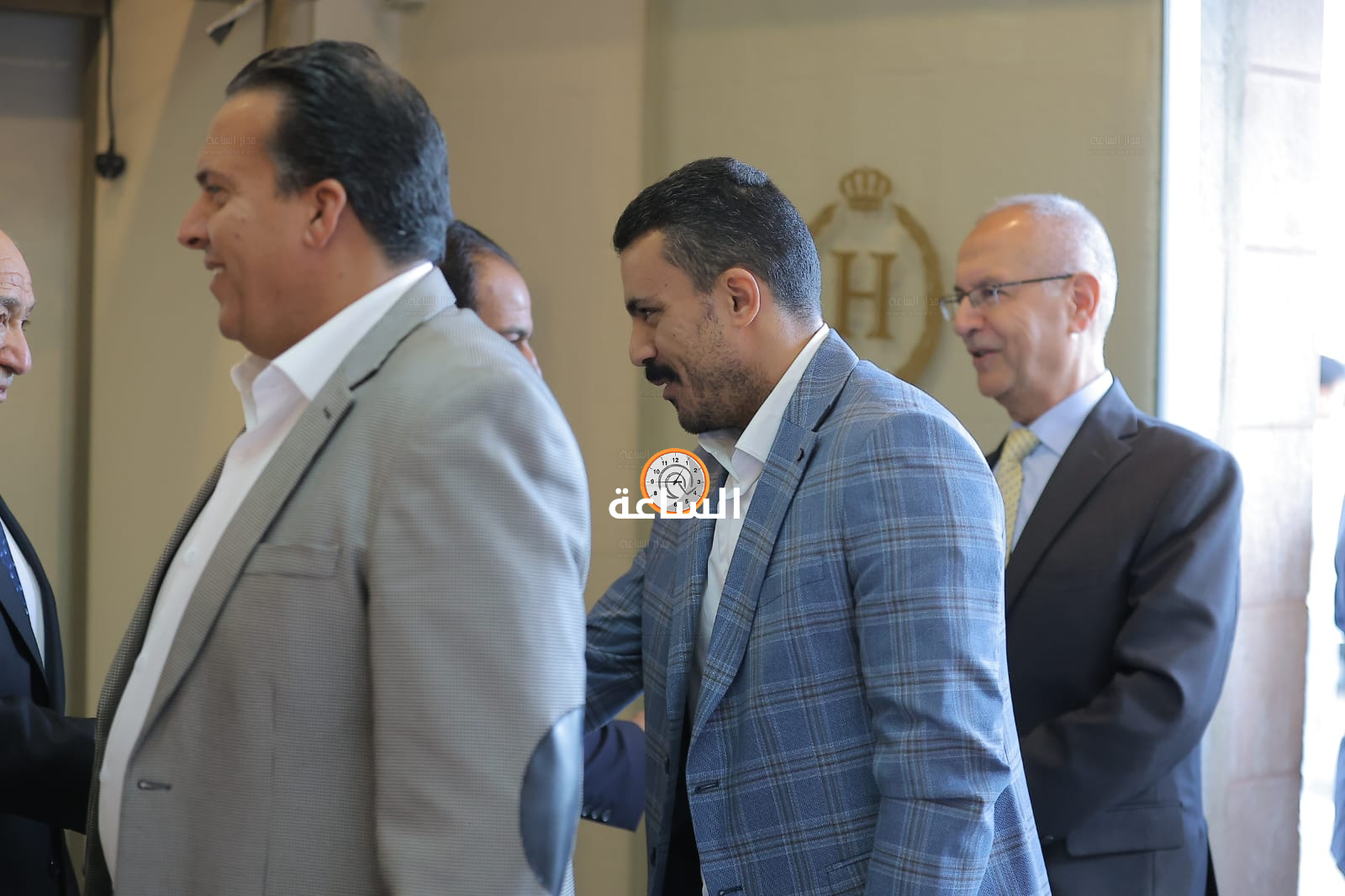 Madar Al-Saa Images 0.850084265494732