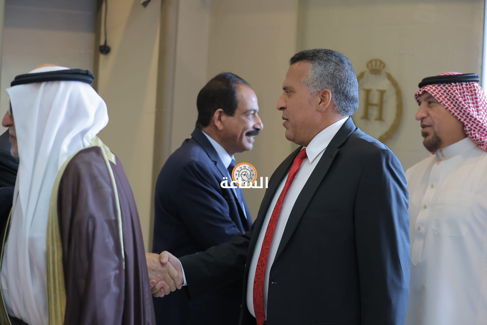 Madar Al-Saa Images 0.604108303544482