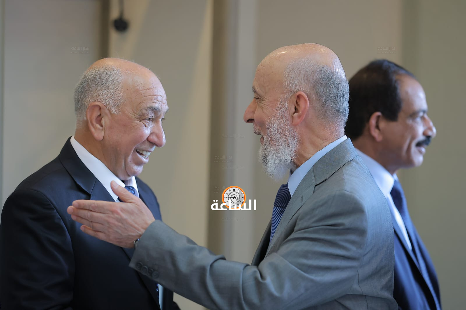 Madar Al-Saa Images 0.8231813827411758