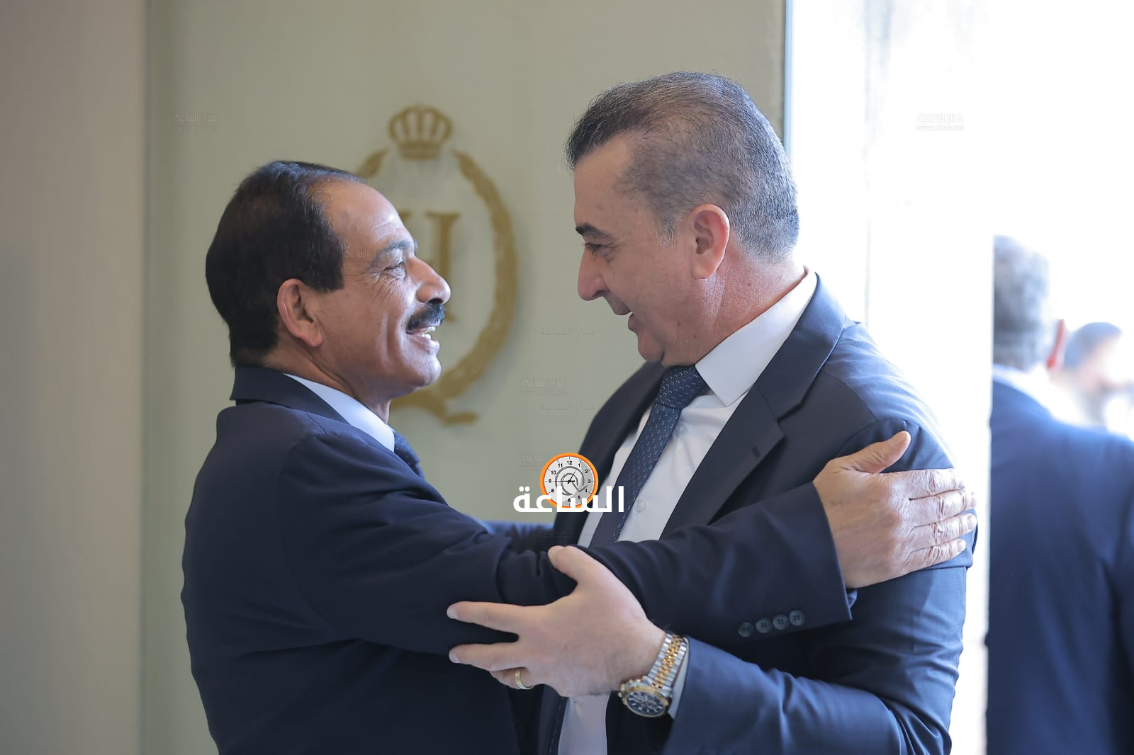 Madar Al-Saa Images 0.9690623178361618