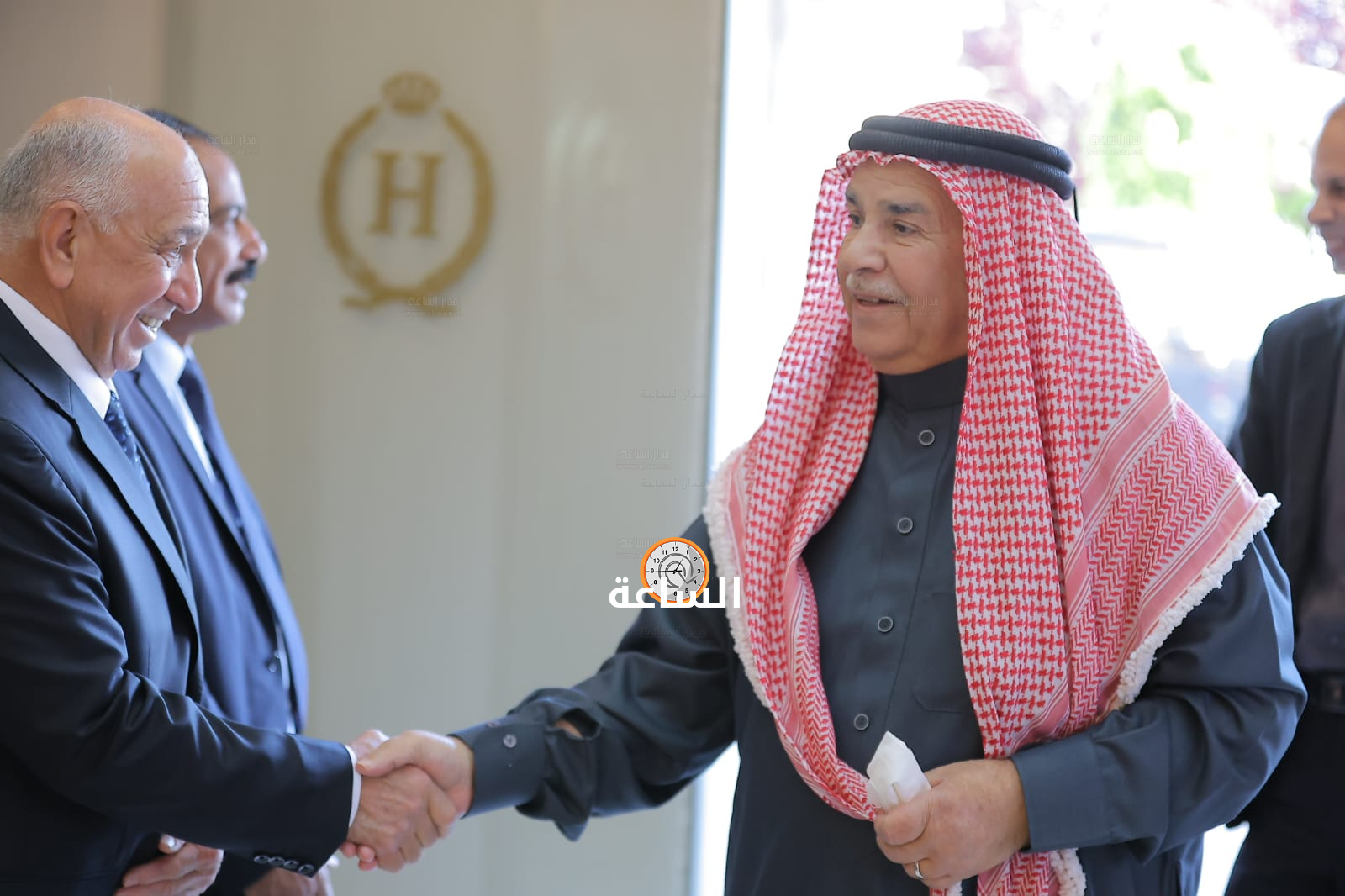 Madar Al-Saa Images 0.6393049133544141