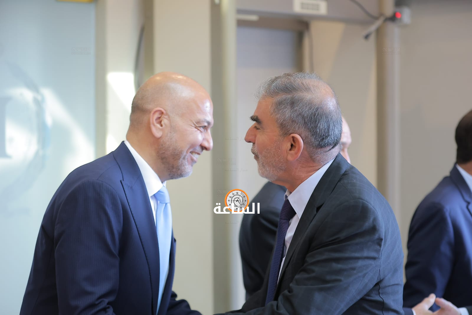 Madar Al-Saa Images 0.48395279973787064