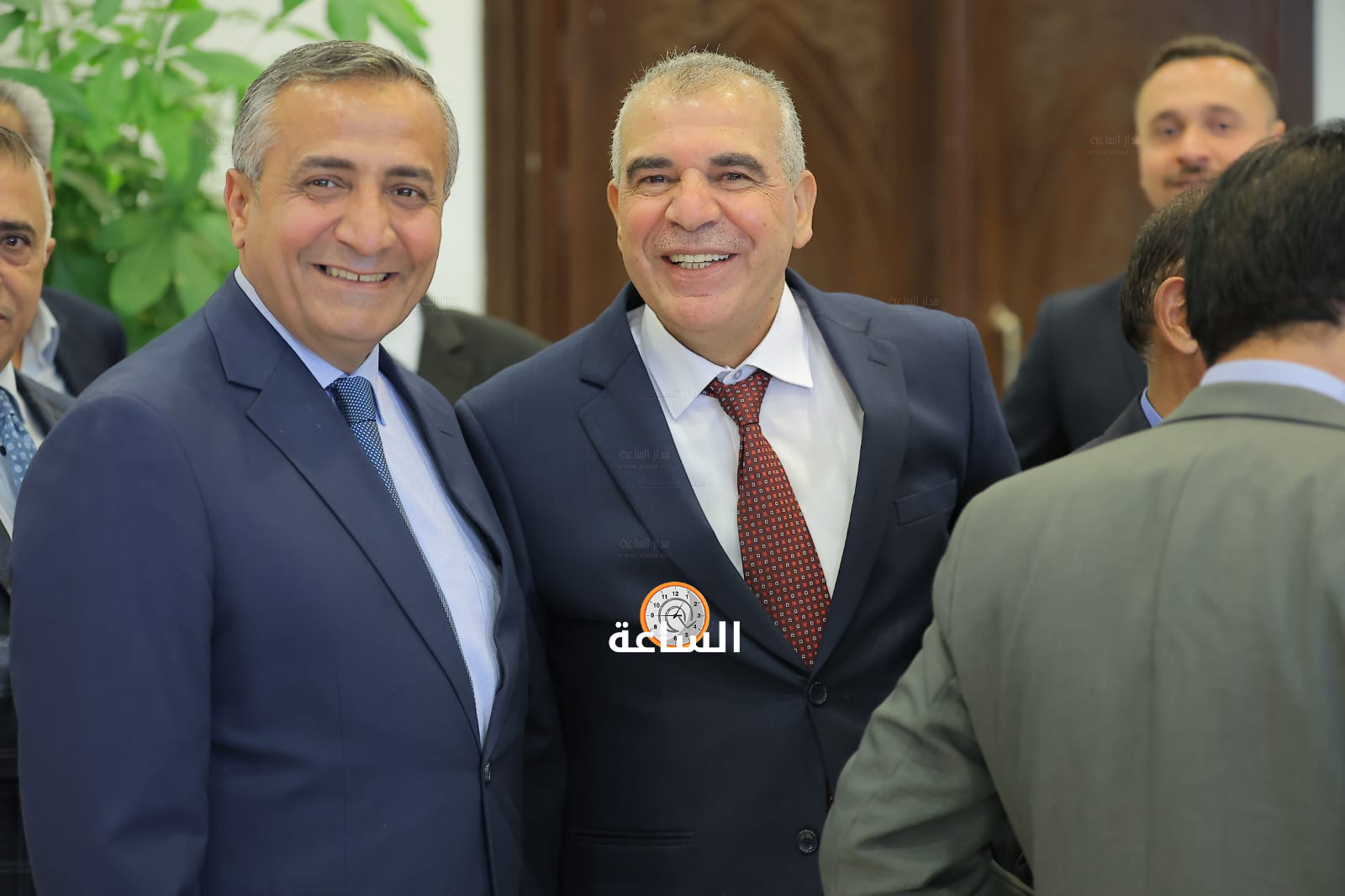 Madar Al-Saa Images 0.9597648651425971