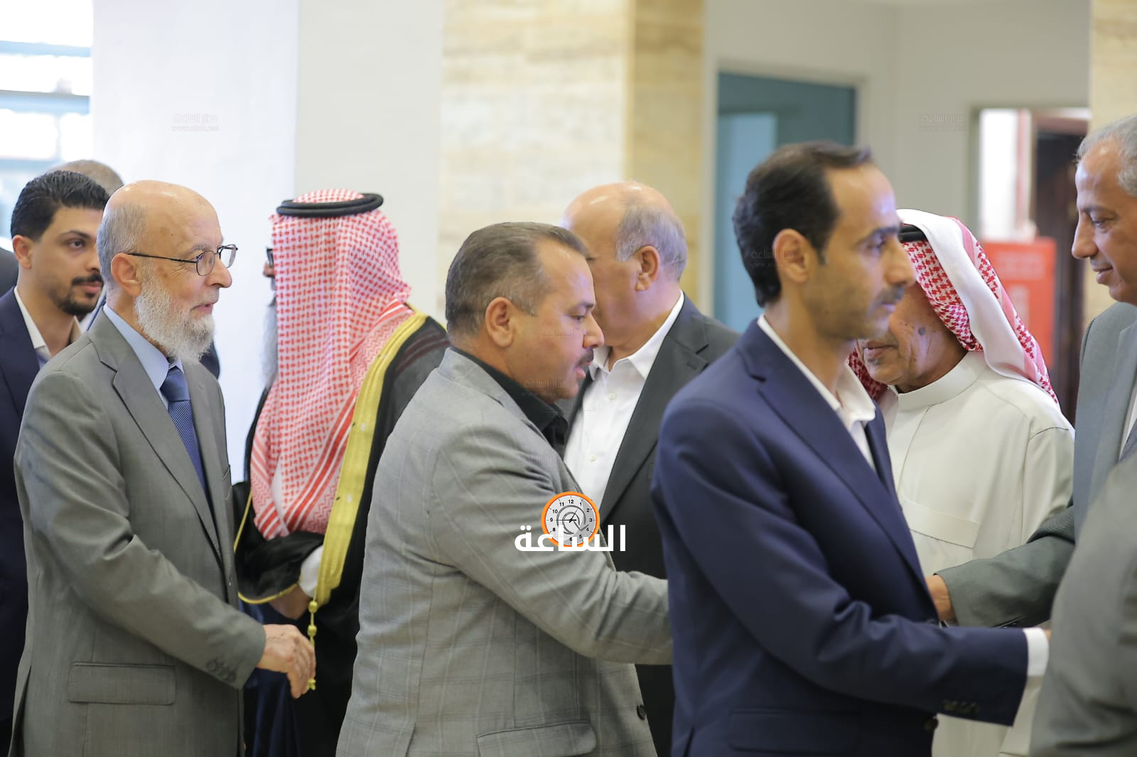 Madar Al-Saa Images 0.38568823948813113