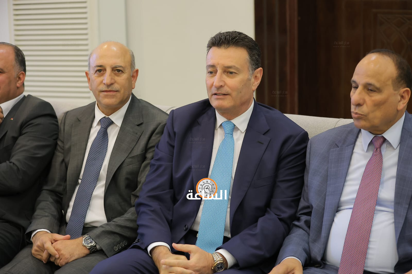 Madar Al-Saa Images 0.002804579246348249