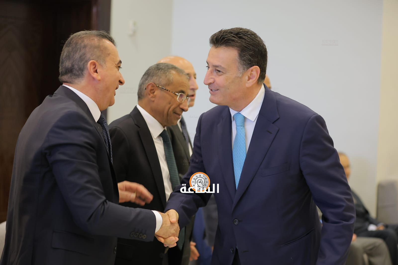Madar Al-Saa Images 0.249536608449882