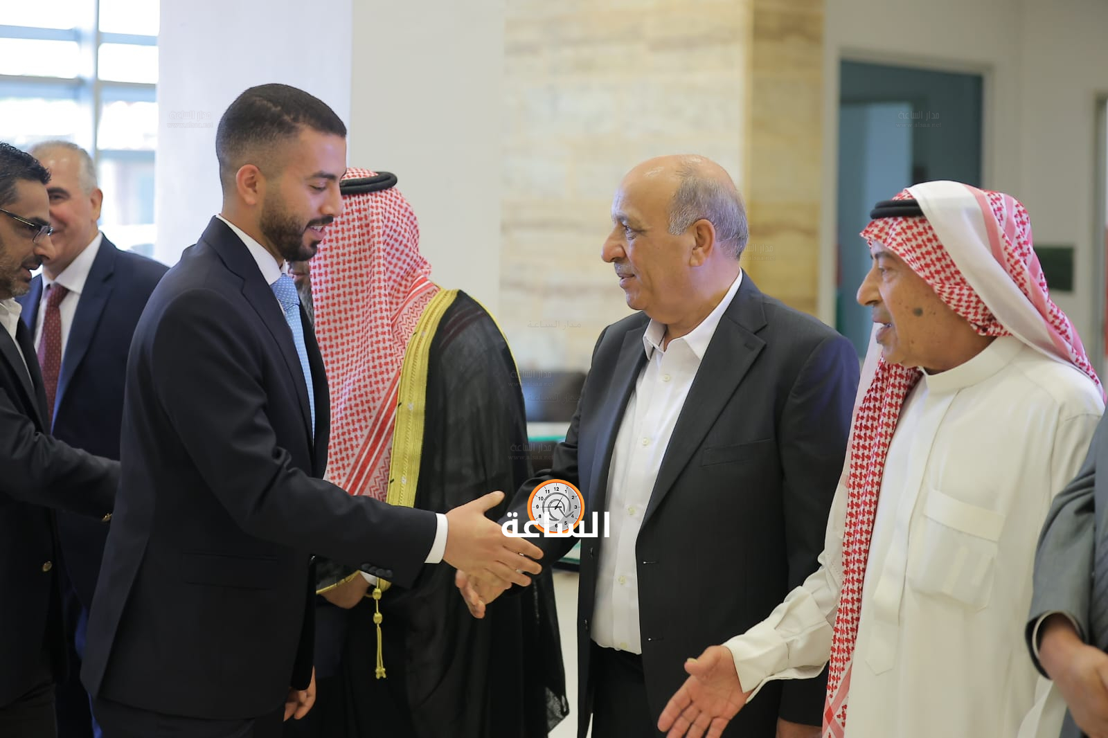 Madar Al-Saa Images 0.4338540111853155