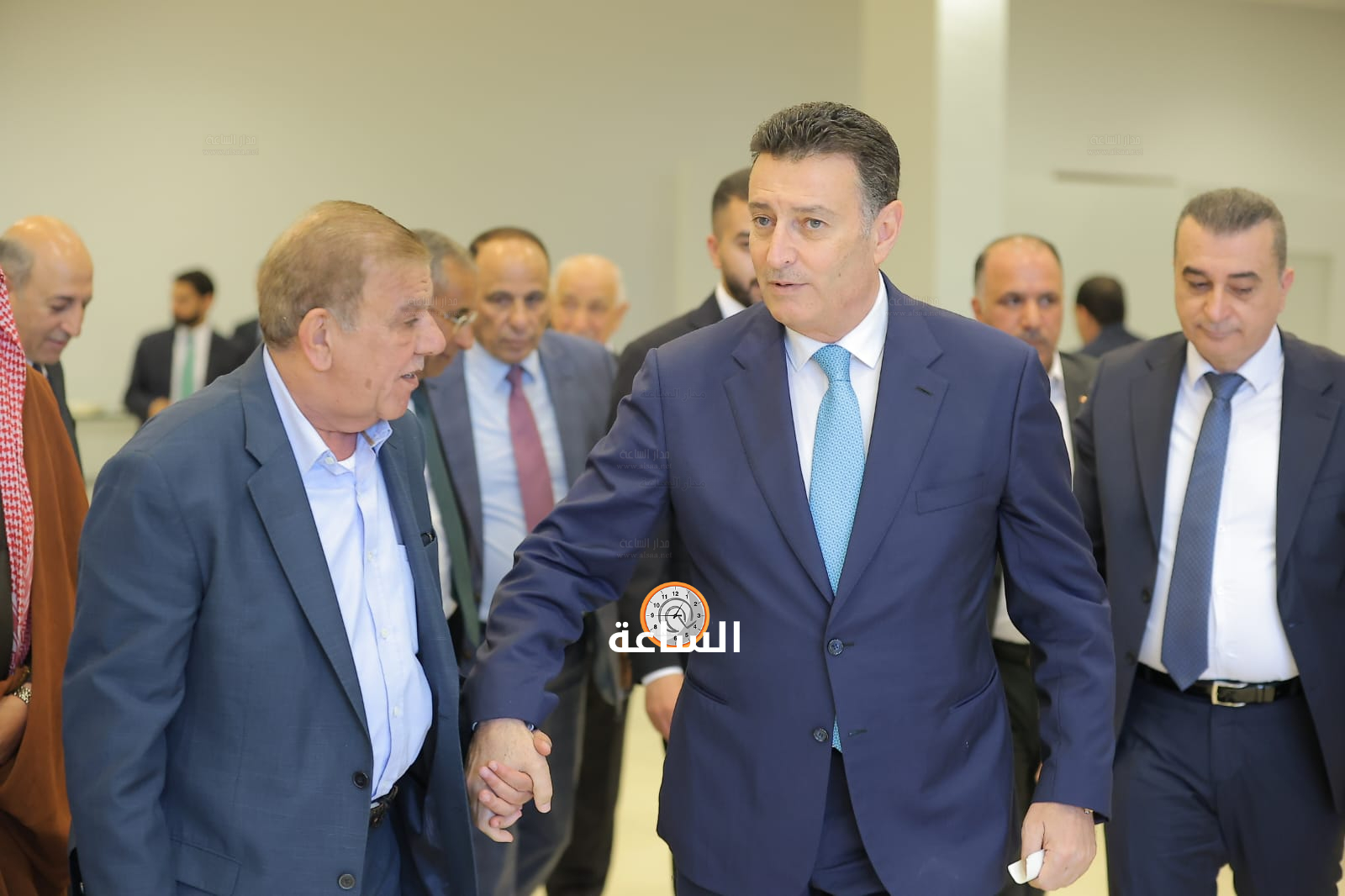 Madar Al-Saa Images 0.04046155727748135