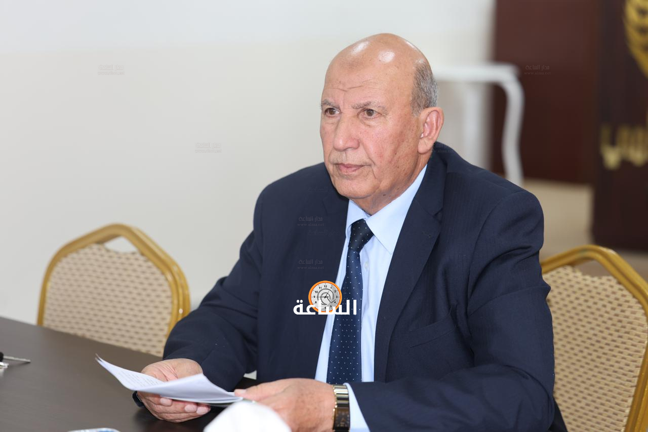 Madar Al-Saa Images 0.057500870956116445