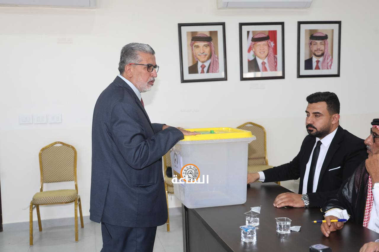 Madar Al-Saa Images 0.1317089470519227