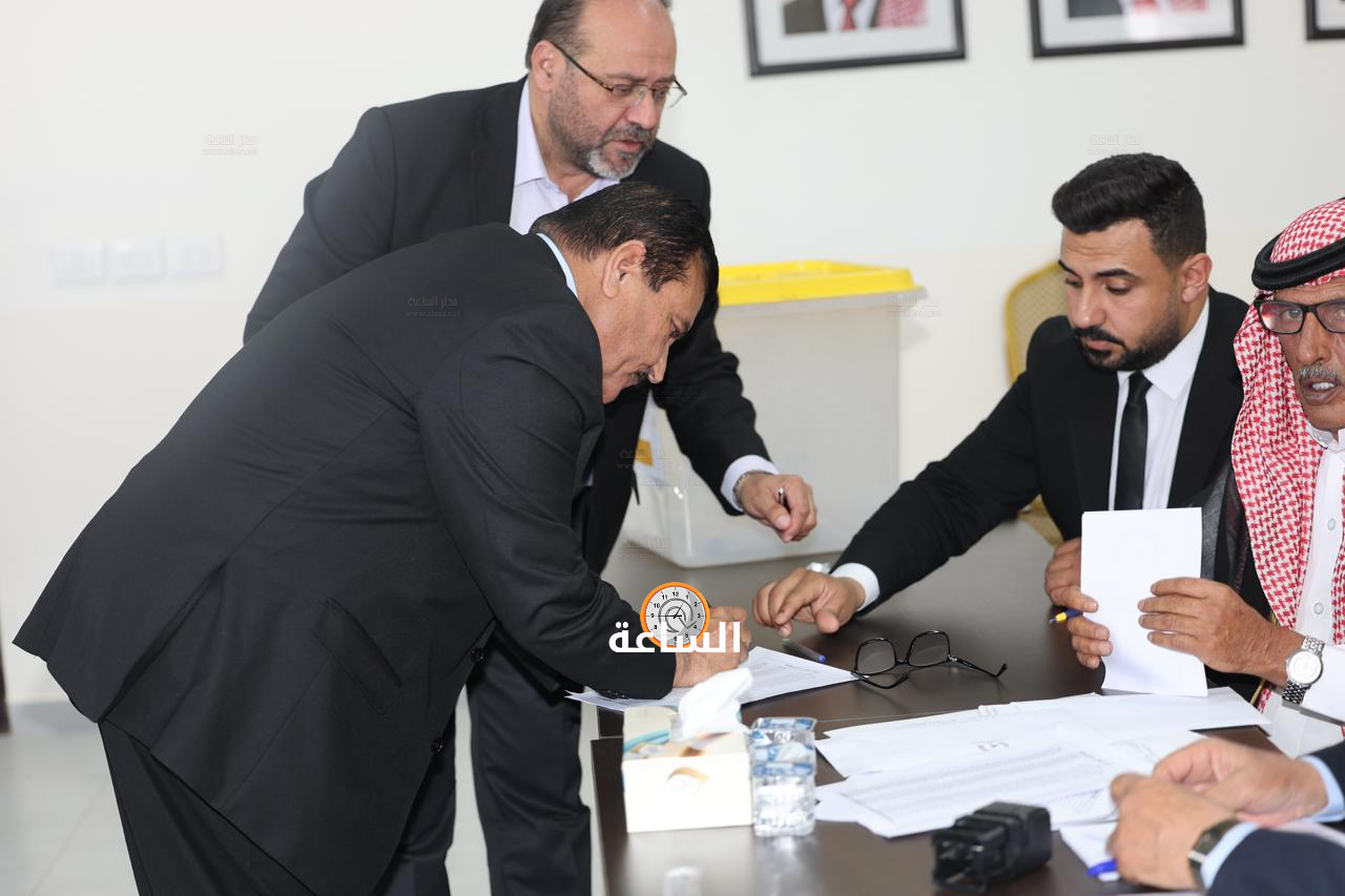 Madar Al-Saa Images 0.02766107306696597