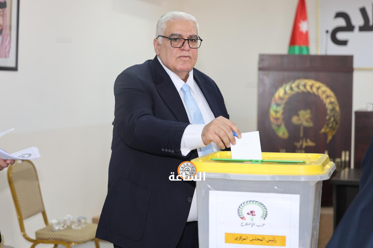 Madar Al-Saa Images 0.48259798612201577
