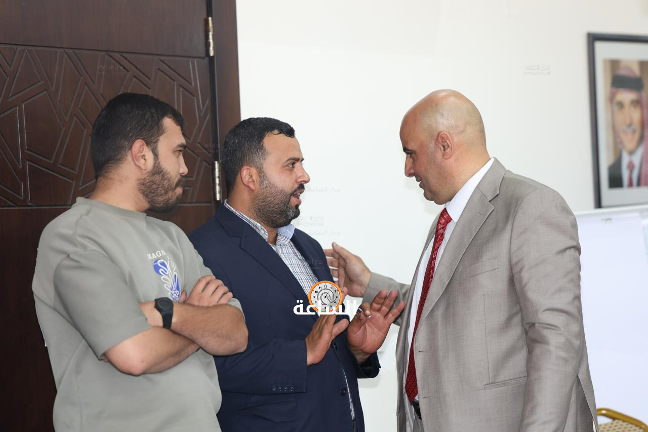 Madar Al-Saa Images 0.9381552768736029