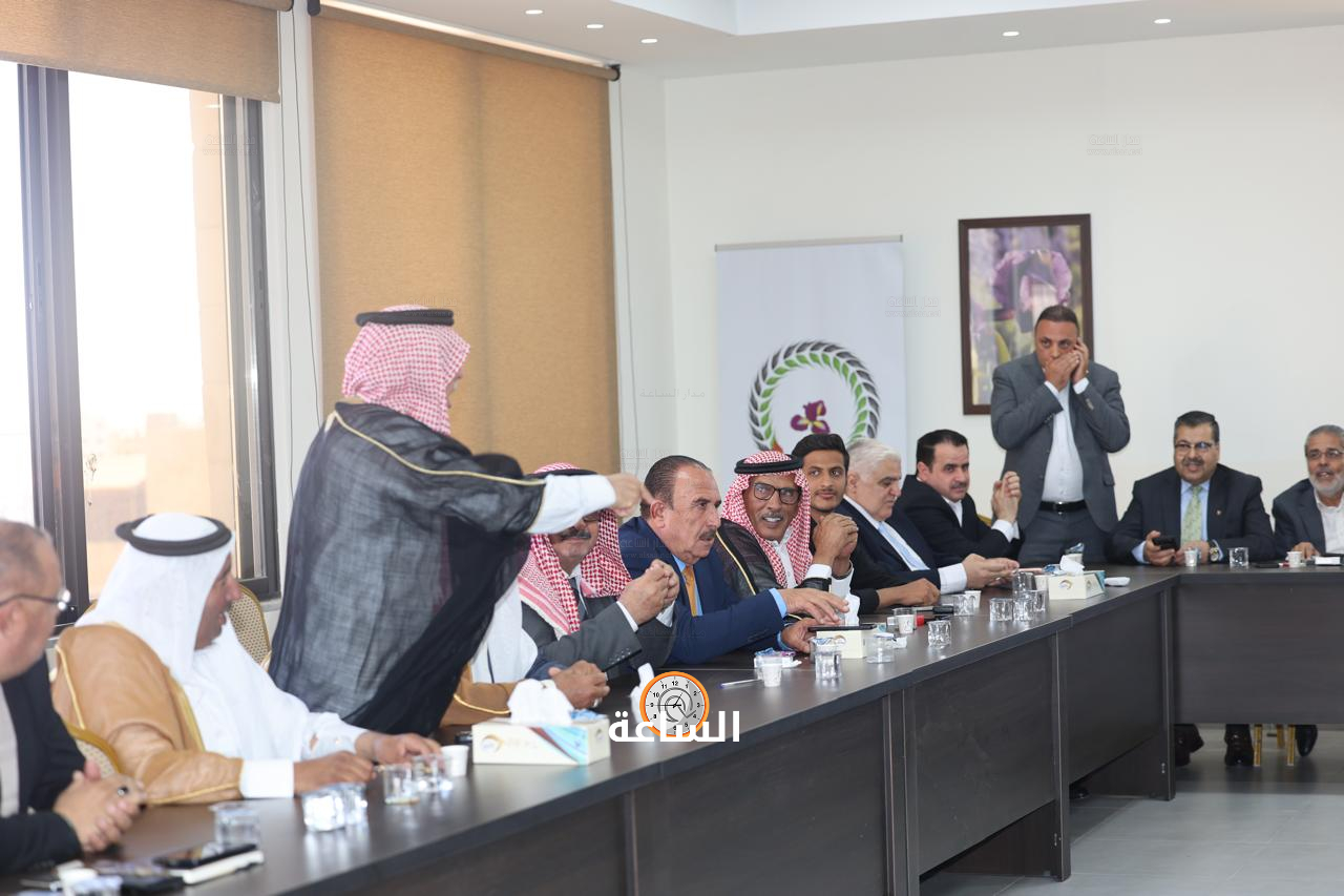Madar Al-Saa Images 0.30168053661509964