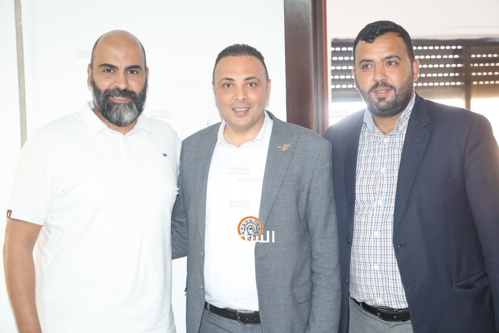 Madar Al-Saa Images 0.43639379725967375
