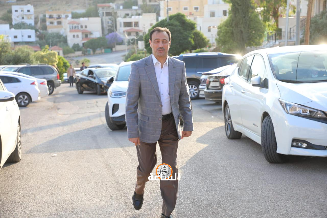 Madar Al-Saa Images 0.21270341346090116
