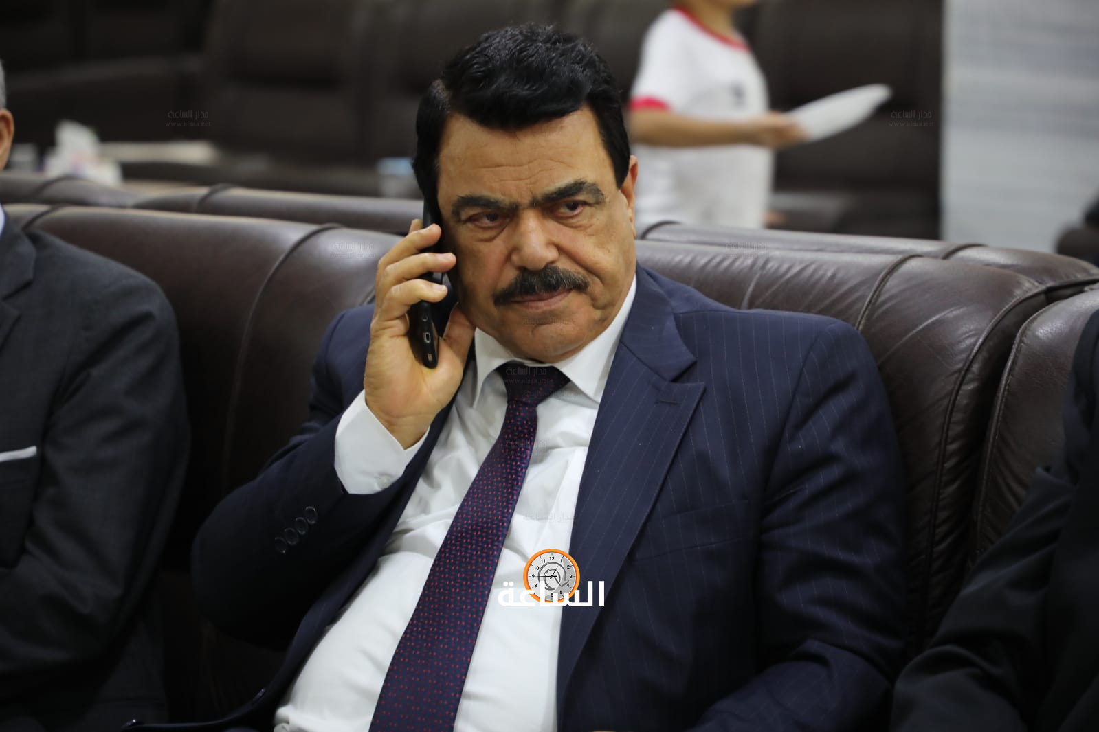 Madar Al-Saa Images 0.8995660389562187