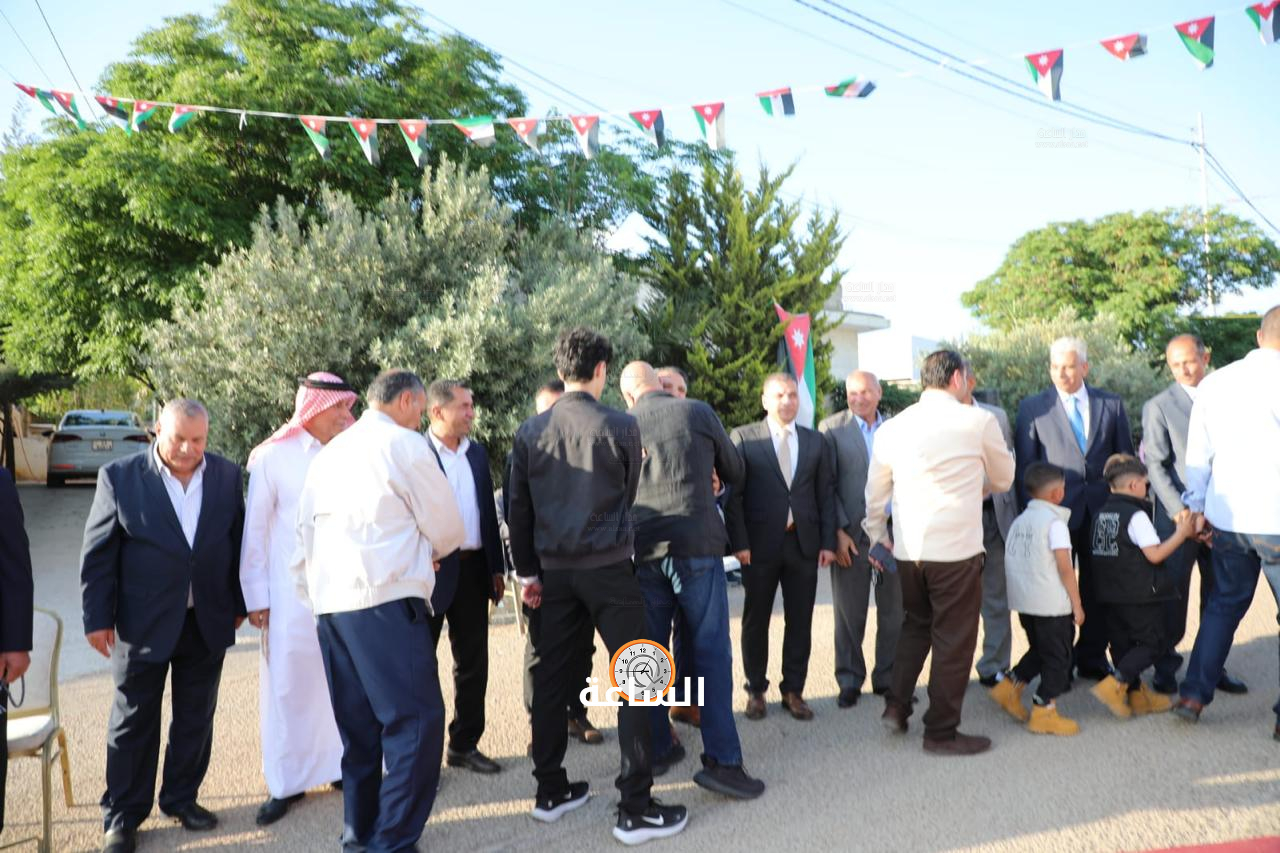 Madar Al-Saa Images 0.8517792791469169