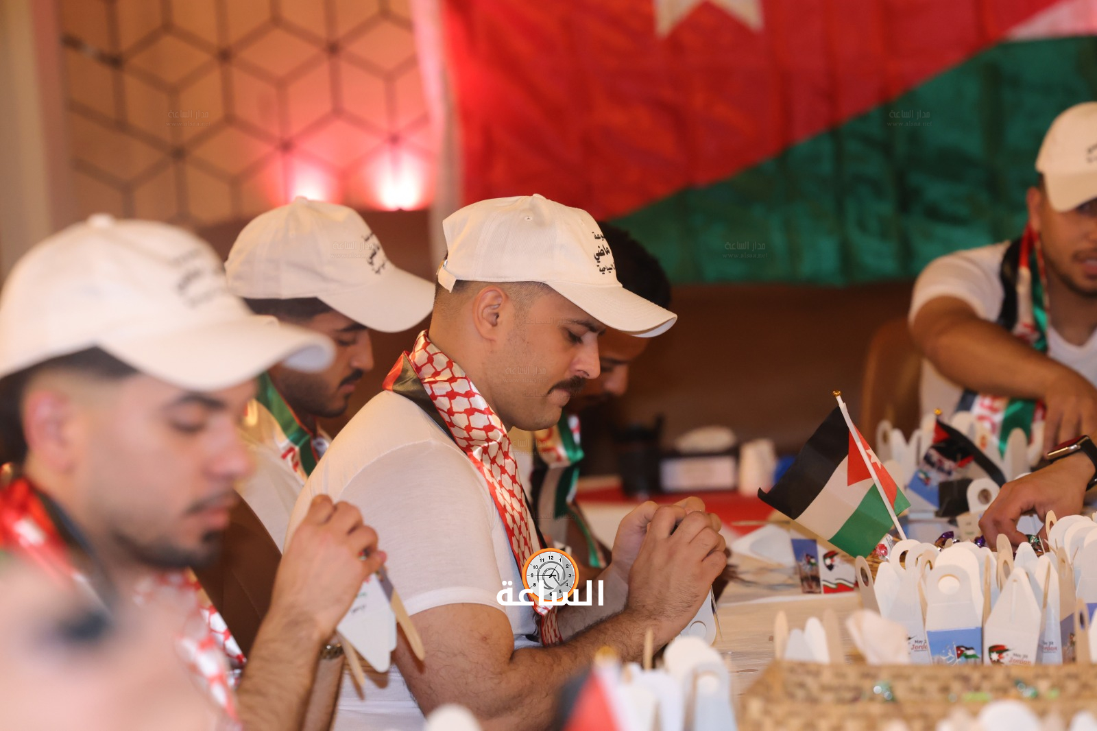 Madar Al-Saa Images 0.44698977778874327
