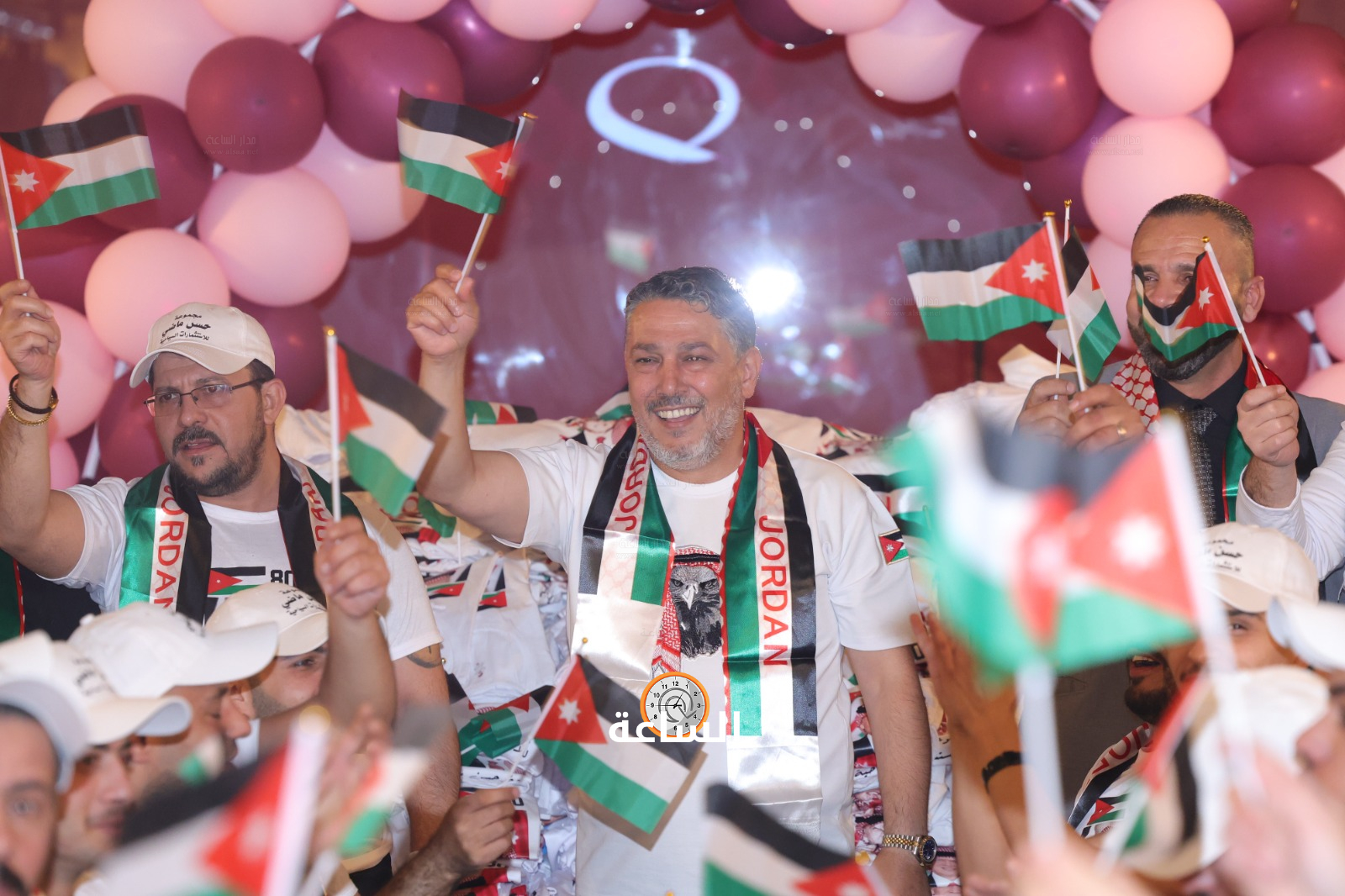 Madar Al-Saa Images 0.05465438356762242