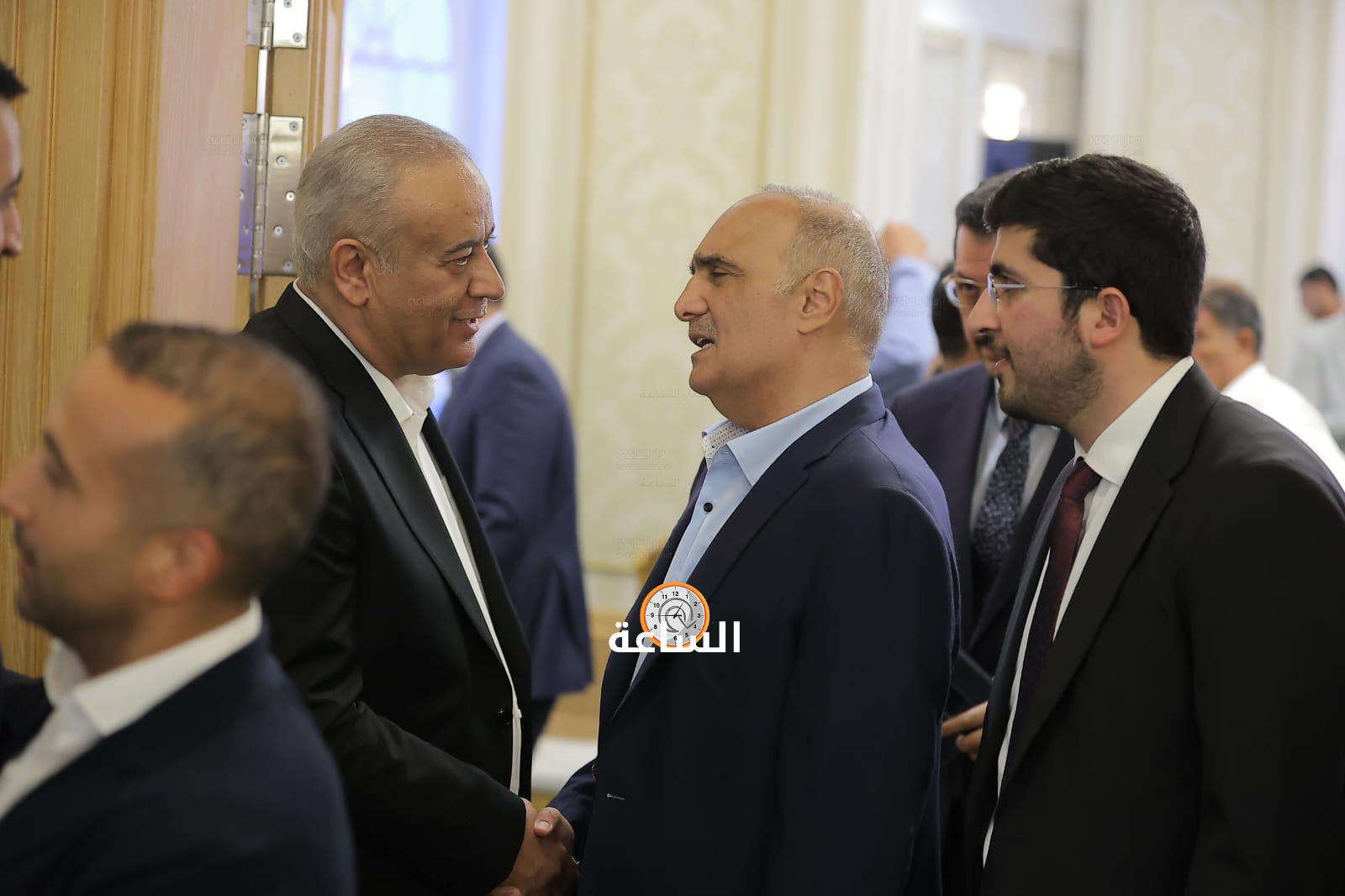 Madar Al-Saa Images 0.19448179289649592