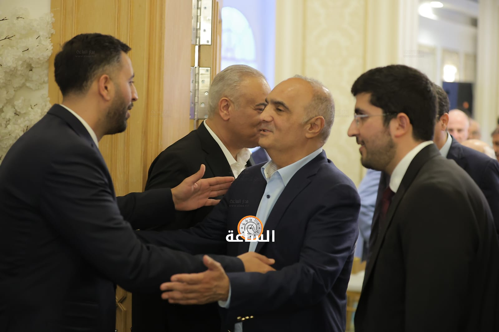 Madar Al-Saa Images 0.6070355451078078