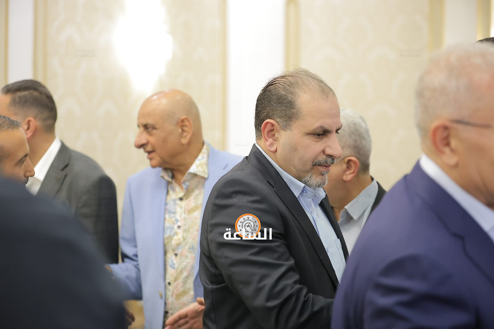 Madar Al-Saa Images 0.936644532130989